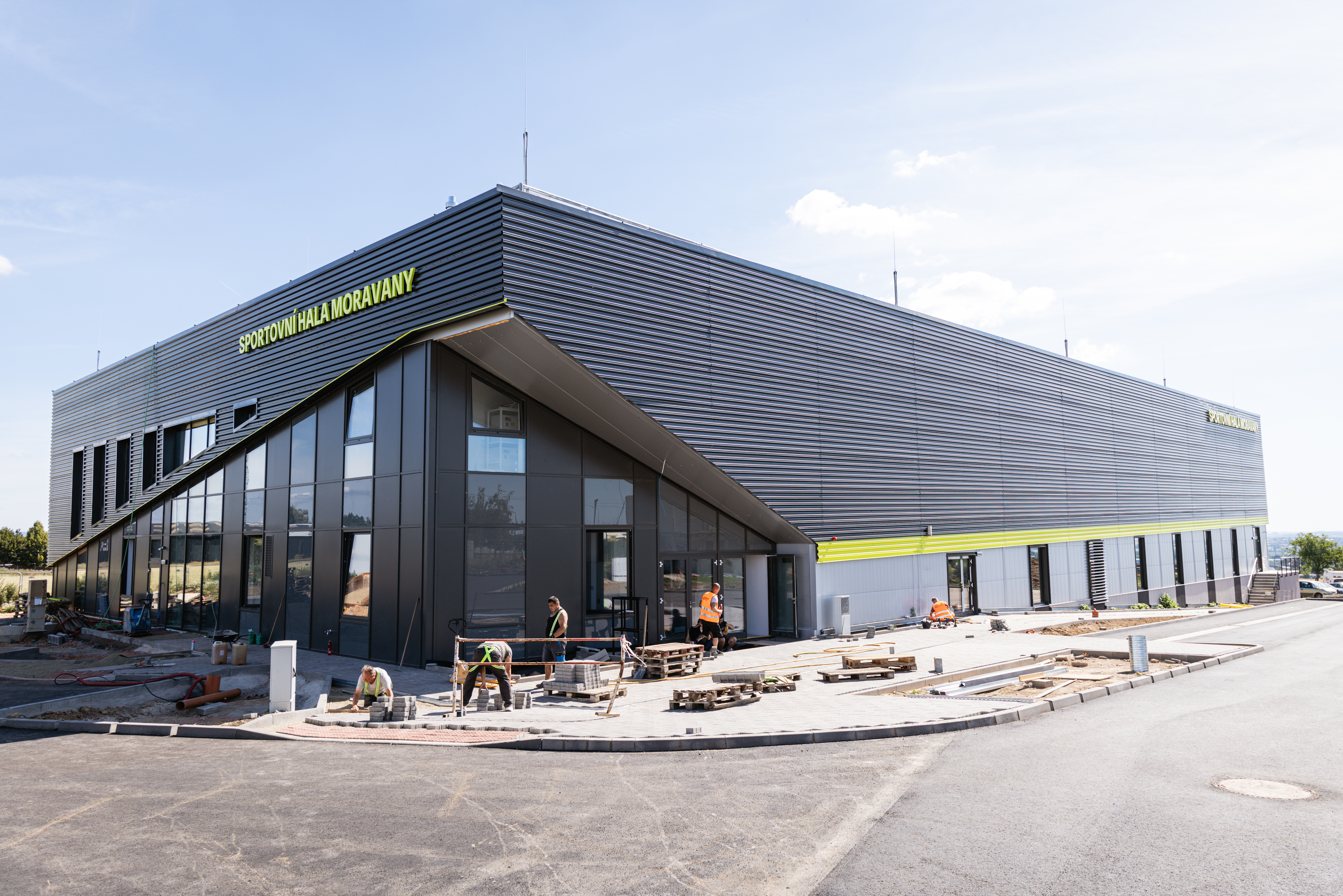 Budova Sportovní haly Moravany, červen 2026